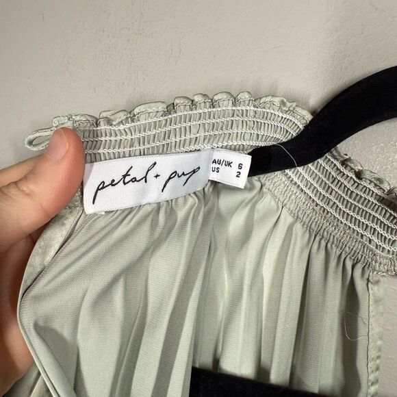 Petal & Pup ELOISE DRESS sage green pleated satin modest midi size 2 - Picture 3 of 9